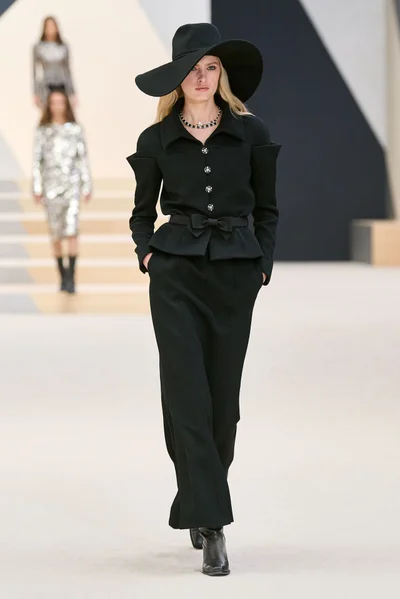 Look 23